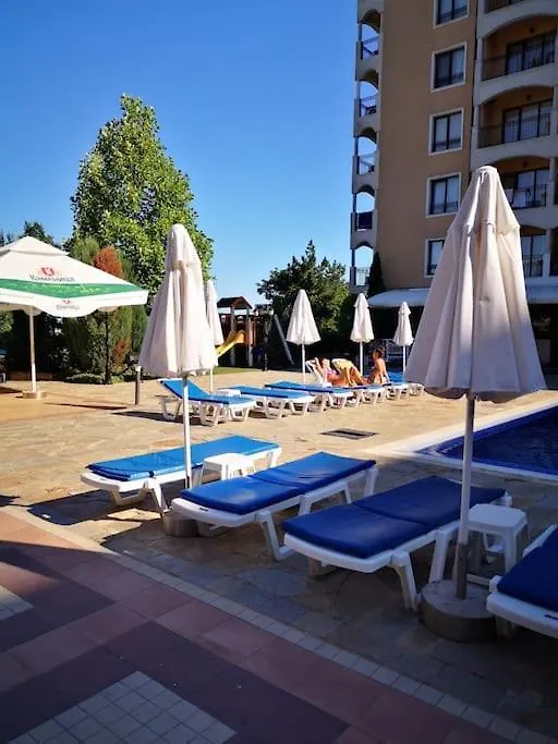 Ferienwohnung Green Garden View Goldstrand Apartment